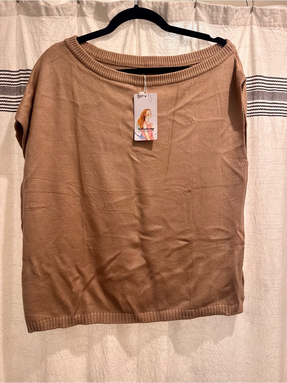 Women's Short-Sleeve Knit Sweater in Camel